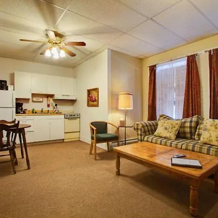 Suites On Main Margaretville Room photo