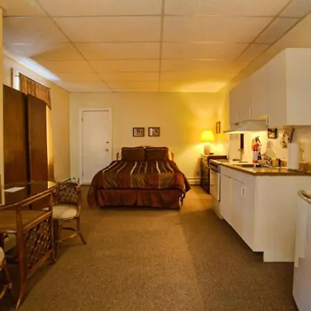Suites On Main Margaretville Room photo